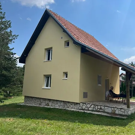 Vera Villa Divcibare